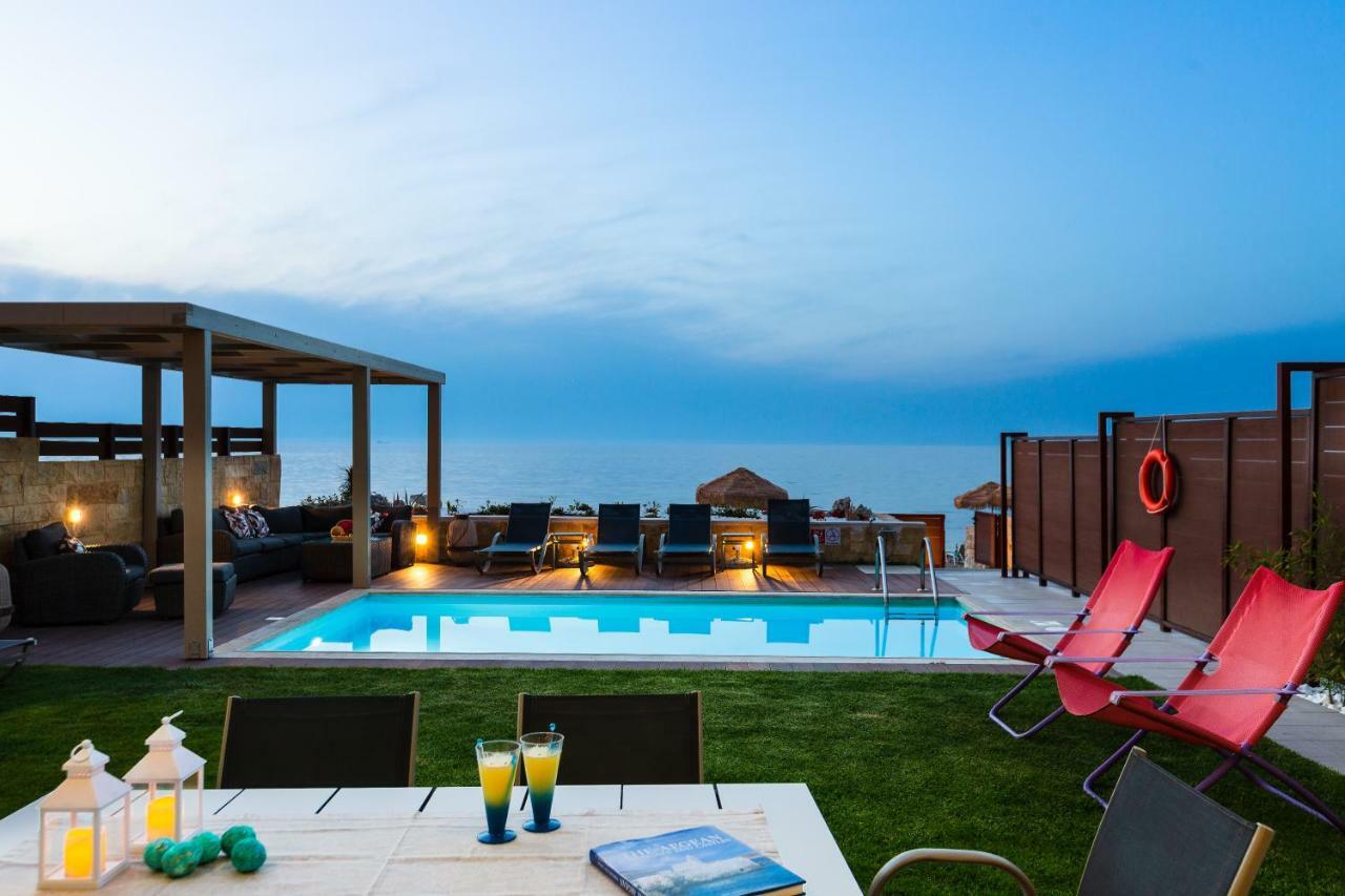 Espera Luxury Beach Front Residence With Pool & Bbq, By Thinkvilla Rethymno Esterno foto